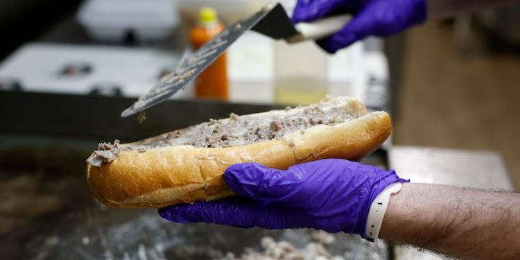 this-is-the-cheesesteak-baseball-players-eat-at-citizens-bank-park-–-the-philadelphia-inquirer