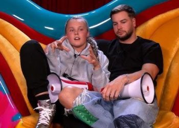jojo-siwa-reunites-with-chris-hughes-in-mexico-before-22nd-birthday-and-tecate-emblema-…