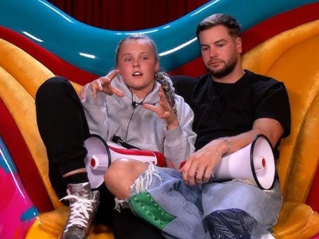 jojo-siwa-reunites-with-chris-hughes-in-mexico-before-22nd-birthday-and-tecate-emblema-…