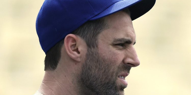 dodgers-risk-more-clubhouse-unrest-by-cutting-another-popular-world-series-winner-in-shock-move