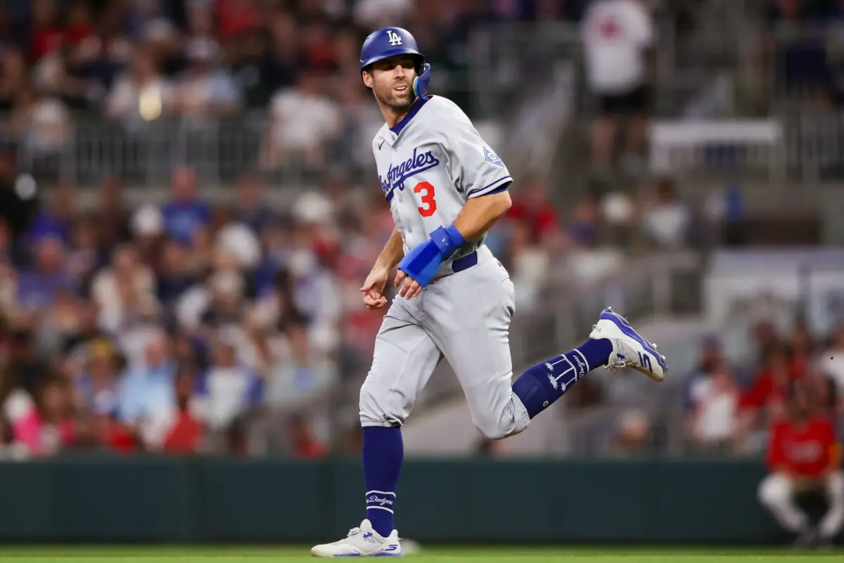 dodgers’-chris-taylor-doesn’t-have-locker-in-clubhouse