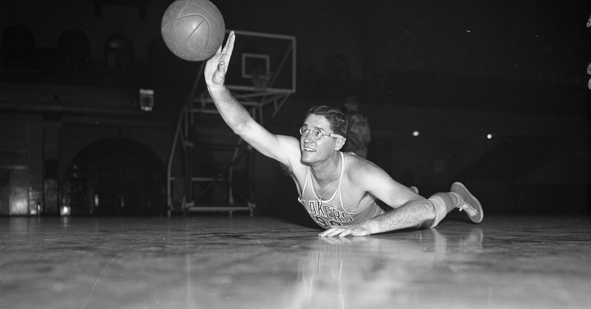 youtube-gold:-george-mikan-–-duke-basketball-report