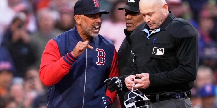 walker-buehler,-alex-cora-ejected-after-arguing-with-ump-against-mets-|-newscentermaine.com