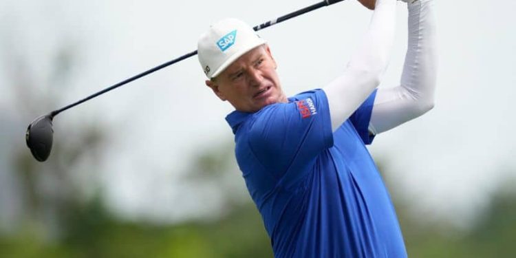 back-at-congressional,-ernie-els-looks-like-he-could-contend-for-a-different-type-of-major