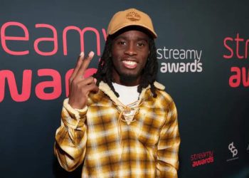 “everybody-is-not-being-considerate”:-kai-cenat-reacts-to-eye-injury-at-streamer-university