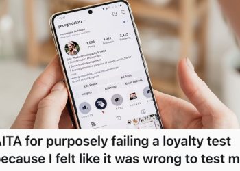 his-girlfriend-tested-his-loyalty-by-sending-him-a-fake-friend-request-on-social-media-…