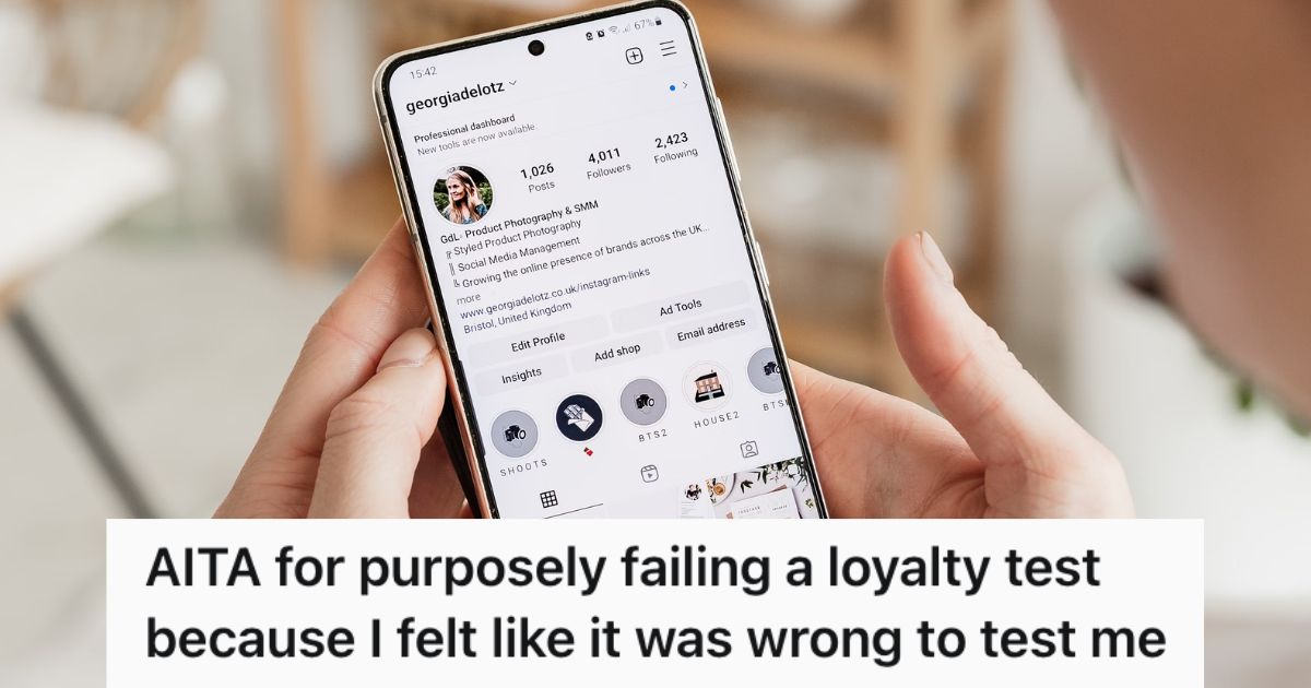 his-girlfriend-tested-his-loyalty-by-sending-him-a-fake-friend-request-on-social-media-…