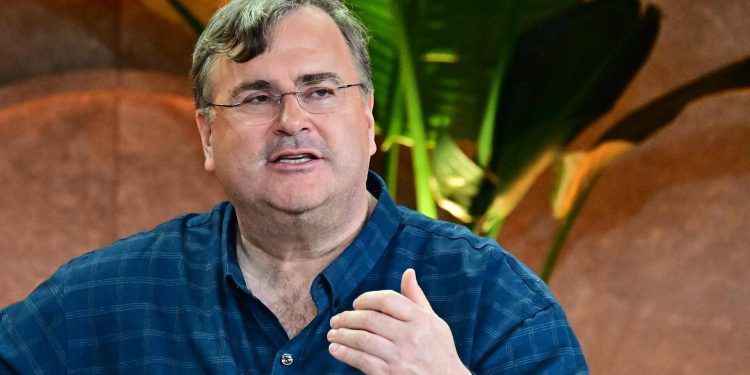don’t-consider-ai-your-friend,-it’ll-hurt-you:-linkedin-co-founder-–-newsbytes