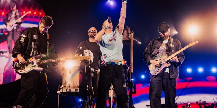 coldplay-is-back-on-top-for-april’s-boxscore-report-with-$67.4-million-earned-–-billboard
