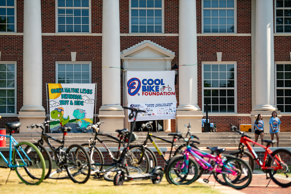o’s-cool-bike-ride-and-walk-rolls-to-success-at-troy-university