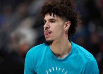 lamelo-ball’s-new-look-gets-brutally-criticized-by-twitch-streamer-–-hardwood-heroics