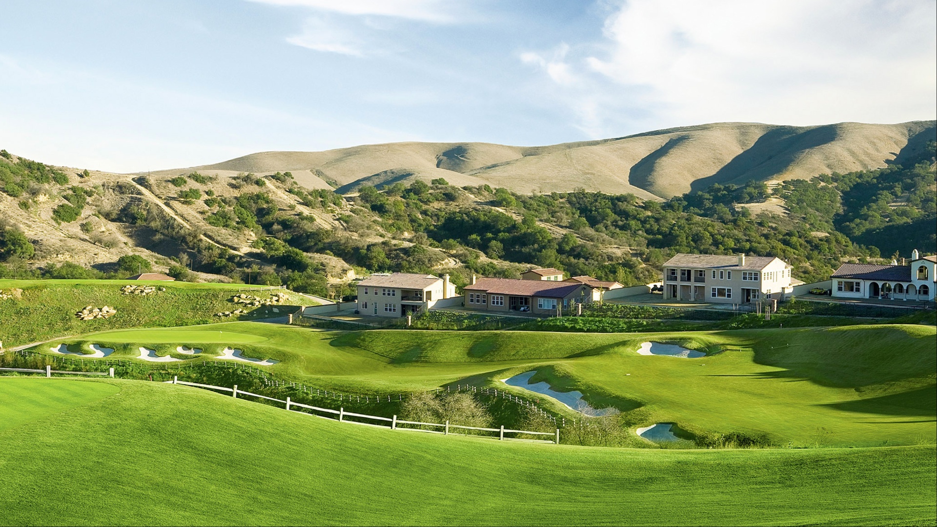 $400m-liv-chief’s-stunning-$18m-269-acre-golf-course-left-to-rot-after-being-abandoned-in-2018