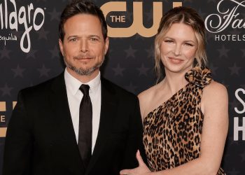 scott-wolf’s-estranged-wife-detained-by-cops-on-instagram-live-–-the-daily-beast