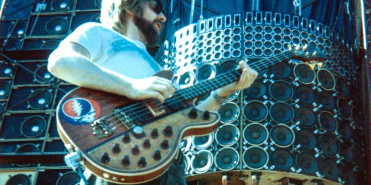 grateful-dead-wall-of-sound-system-detailed-in-new-book-–-billboard