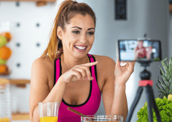 what-instagram’s-favorite-vegan-chefs-always-keep-in-their-fridge-–-vegout