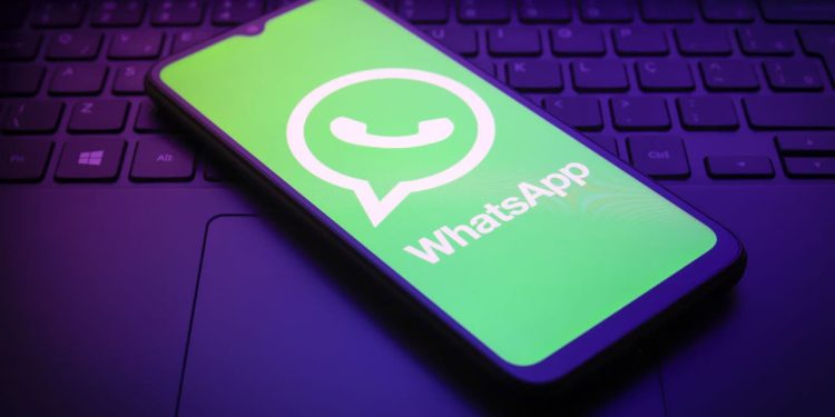 whatsapp-to-start-showing-ads:-what-to-know-|-fox-7-austin