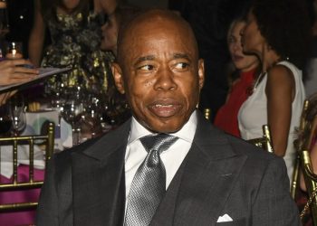 mayor-eric-adams-claims-to-not-know-how-sneako-got-into-gracie-mansion-–-vibe.com