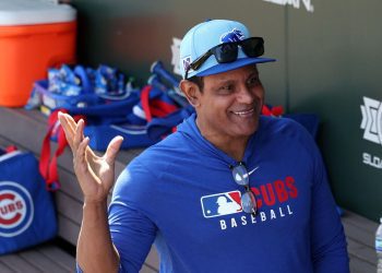 sosa-returns-to-wrigley-field-for-1st-time-in-over-20-years-|-thescore.com
