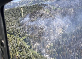 horse-fire-now-over-2250-acres;-calmer-winds-and-rain-possible-aid-today-–-oil-city-news