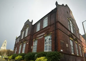 police-probe-snapchat-messages-after-tragic-death-of-girl,-12-–-manchester-evening-news