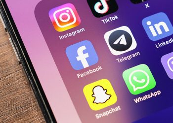these-2-popular-iphone-apps-could-be-the-reason-your-phone-is-running-slower