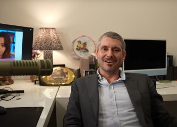 youtuber-ethan-klein-suing-twitch-streamers:-‘reaction-content’-under-fire-|-ibtimes-uk