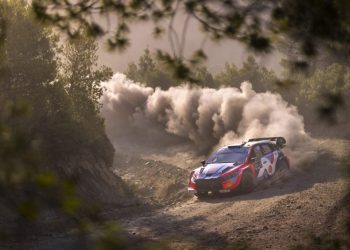 tanak-takes-lead-from-ogier,-rovanpera-punctures-–-dirtfish