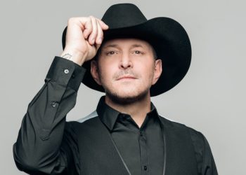 queer-country-artists-are-rewriting-narratives,-increasing-their-impact-–-billboard