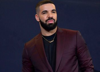 drake’s-deep-instagram-caption-gets-overshadowed-by-ab-etching-rumors
