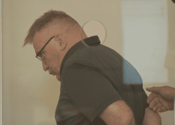 former-boston-police-sergeant-arrested,-accused-of-raping-teen-he-met-on-dating-app