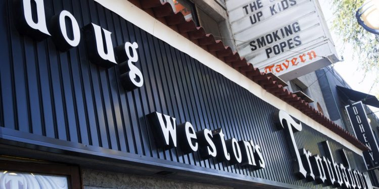how-the-troubadour-keeps-its-indie-heart-beating-after-nearly-70-years:-‘we’re-all-kind-of-insane’