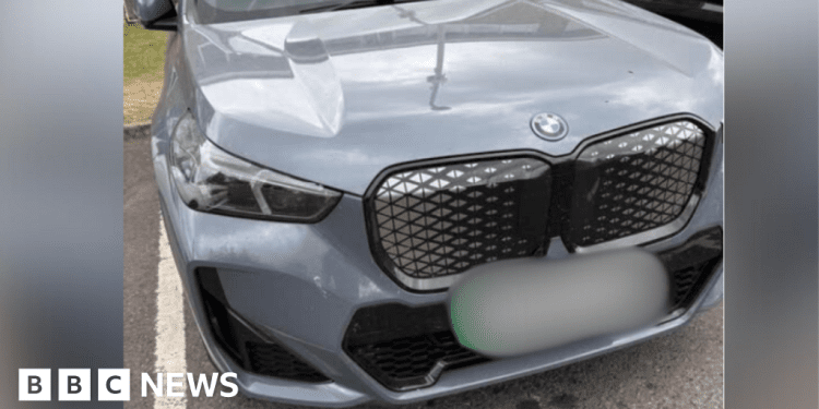 andover-father-praised-for-post-offering-to-fix-car-scratch-–-bbc