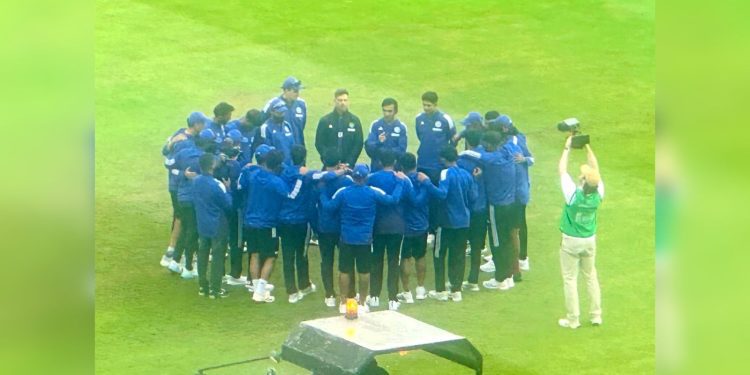 edgbaston:-on-the-field-before-the-rain-and-team-bonding-—-the-morning-diary-–-revsportz