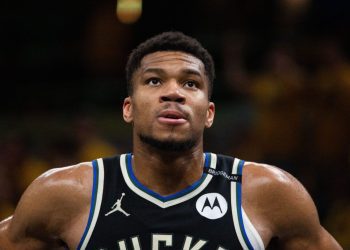 ishowspeed-leaves-bucks-star-giannis-antetokounmpo-shocked-as-twitch-streamer’s-…-–-pfsn