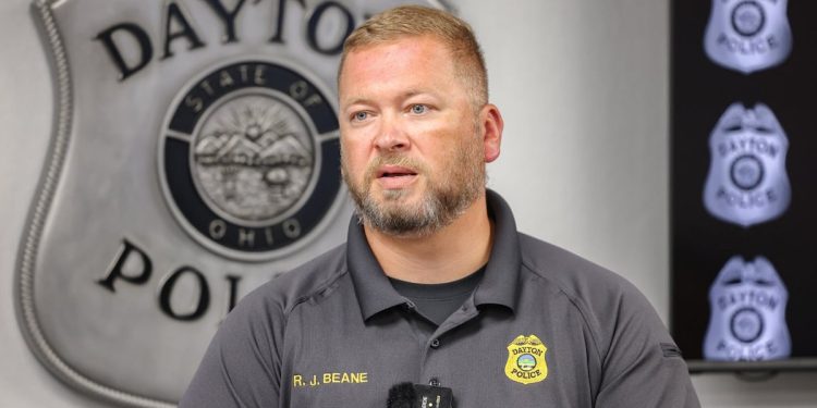 watch:-dayton-police-warn-of-thefts-through-facebook-marketplace