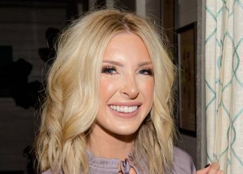 lindsie-chrisley-sparks-marriage-rumors-with-instagram-name-change-|-us-weekly