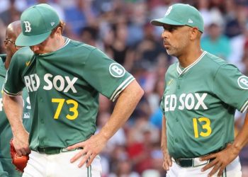red-sox:-hunter-dobbins-says-he’s-done-for-season-after-tearing-acl-–-news-center-maine