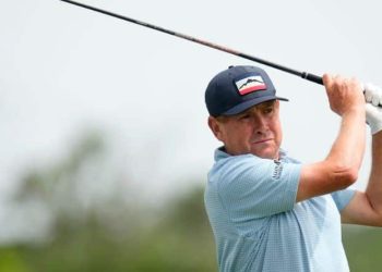 steve-allan-completes-the-first-wire-to-wire-victory-in-dick’s-sporting-goods-open-history