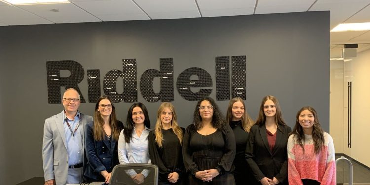 illinois-state-university-student-consulting-team-develops-influencer-strategy-for-riddell