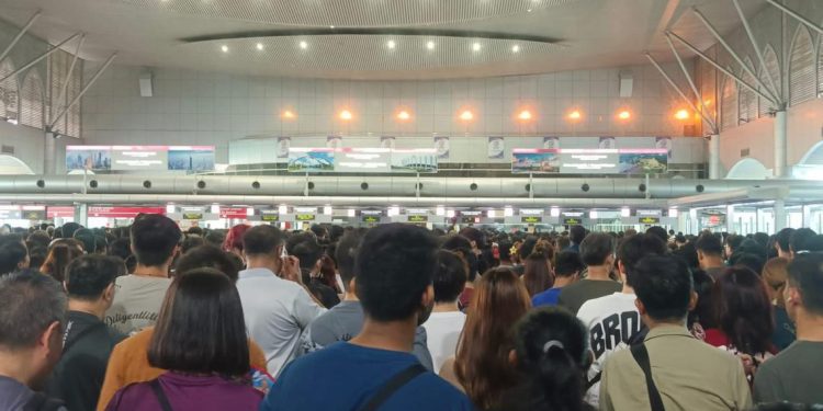 autogate-glitch-at-malaysia’s-major-checkpoints-causes-chaos-for-s’porean-and-foreign-travellers