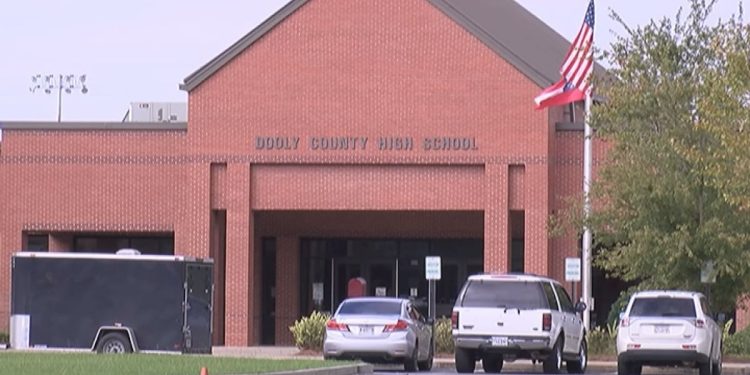 dooly-county-high-school-principal-steps-down-–-walb