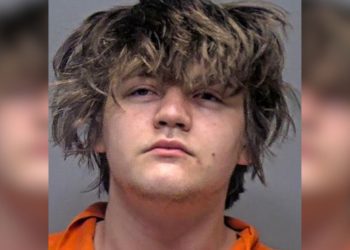 knox-man-speeds-off-with-snapchat-date-trapped-in-vehicle-–-abc57