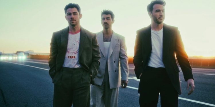 jonas-brothers-sell-portion-of-music-catalog-to-dad’s-company-–-billboard