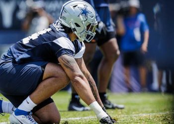 camp-captures:-eyes-on-the-defensive-line-–-dallas-cowboys