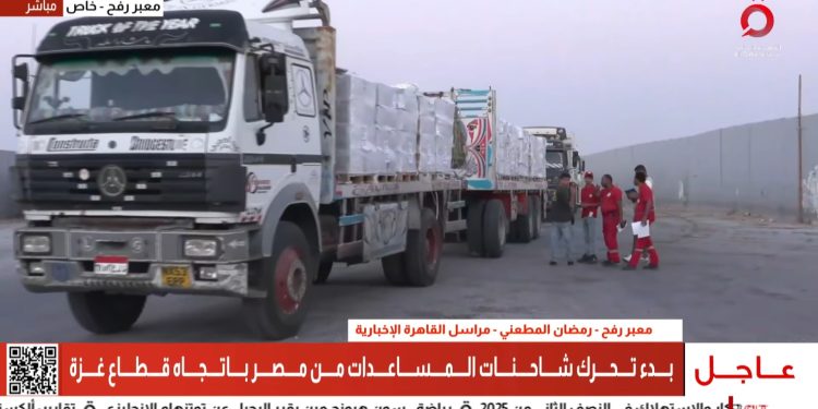 sixth-egyptian-aid-convoy-enters-gaza-carrying-food,-fuel