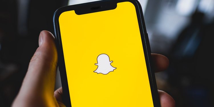 snapchat-(snap)-shares-fall-15%-on-worse-than-expected-q2-2025-earnings-results