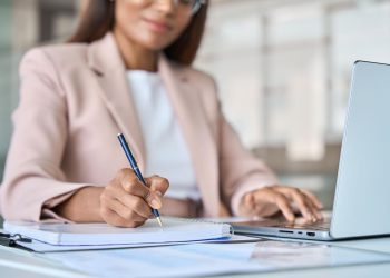 maximize-your-linkedin-reach-with-3-essential-components-of-every-post-–-forbes