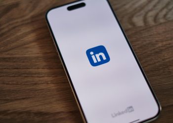 linkedin’s-updated-hate-speech-policy-raises-concerns-for-the-trans-community