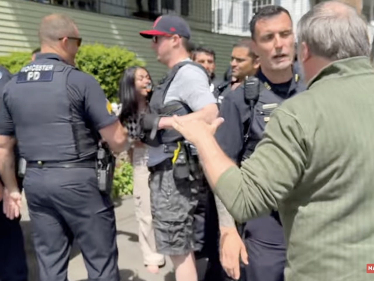 mass.-working-with-other-states-to-try-to-find-missing-13-year-old-after-ice-raid-–-masslive