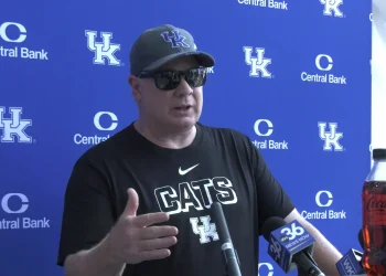 fb:-coach-stoops-post-practice-8-9-–-vimeo